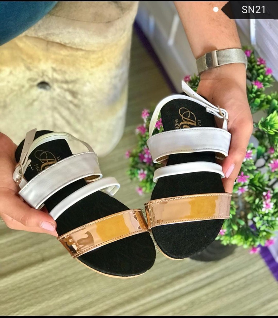 SN21 -  Sandalia Básica Plana